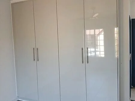 Colour-coordinated joinery detail, Bryanston children's room