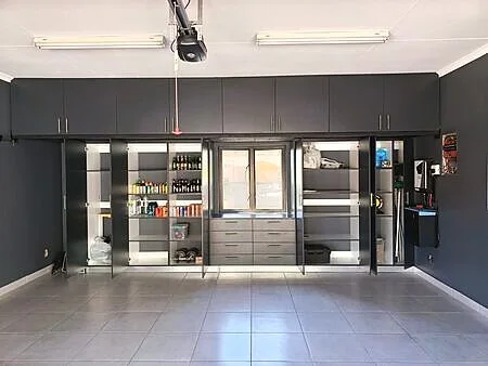 Garage storage wall with adjustable shelves, Meyersdal Alberton